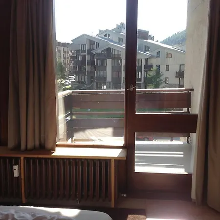 Bel Espace Proche Des Pistes